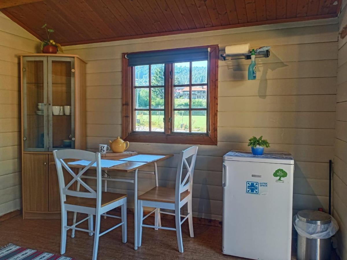 Lubbenes Gard Bed & Breakfast Молде Екстериор снимка